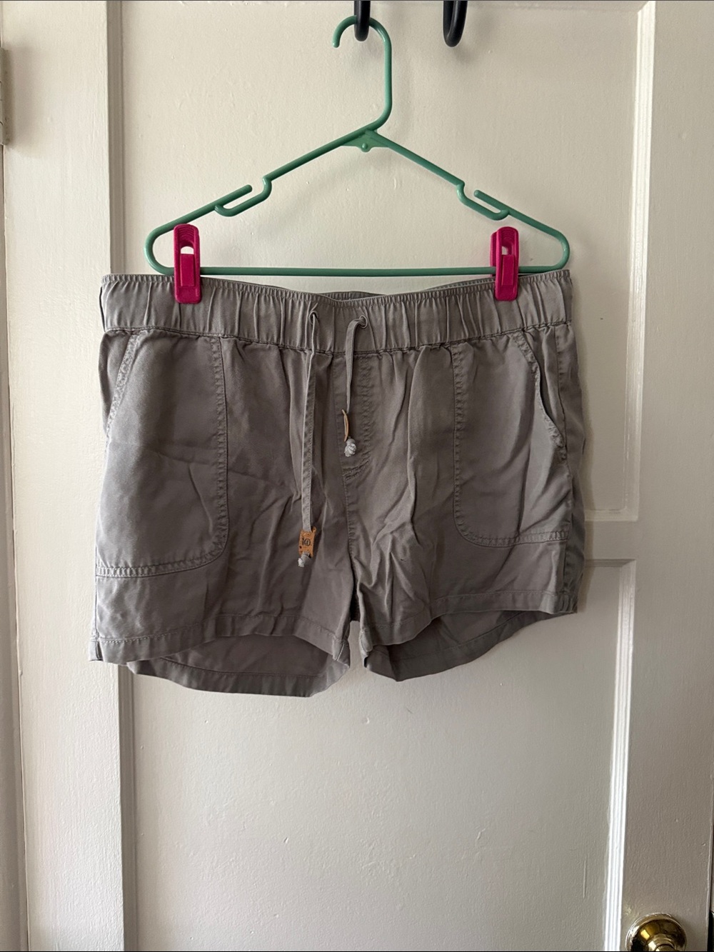 tentree Casual Drawstring Utility Shorts in Light Gray 100% Lyocell